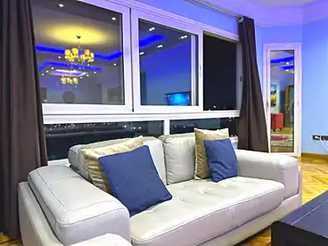 عقارات للإيجار في أبراج الخليج، البحر الأعظم، 130 متر