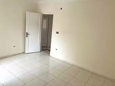 عقارات للبيع في شارع مصطفي كامل، السيوف، 100 متر