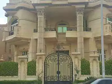 Palace For sale in El Choueifat St., El Choueifat, 1200 sqm