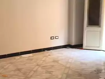 عقارات للبيع في شارع الزهراء، عين شمس الشرقية، 120 متر