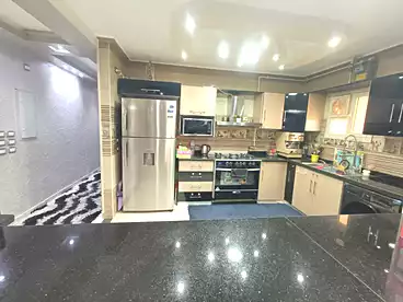 For sale in Ibn El Nafeis St., 6th Zone, 250 sqm