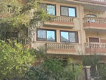 For sale in Ibn Wafed St., Neighbourhood 3, 220 sqm