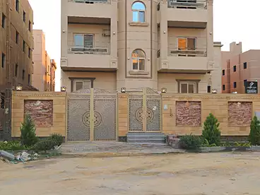 For sale in The 2000 Pieces, Northern Expansions, 140 sqm