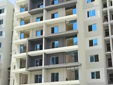 شقق للبيع في كمبوند لو كابيتال سويت لاجونز - بيراميدز، الحي السكني السابع - R7، 128 متر