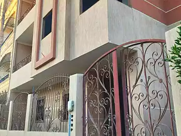 House / Home For sale in El-Imam Ibn Mageh St, Hai El Kawsr D, 209 sqm
