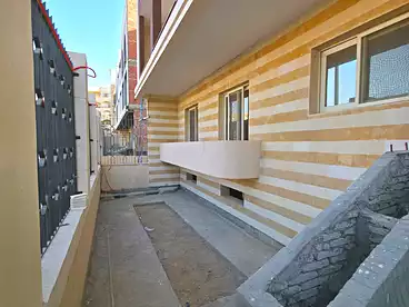 For sale in El Shaheed Abdul Aziz Atef St., Neighbourhood 7, 190 sqm