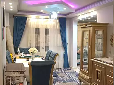 شقق للبيع في شارع السكري عبد الله النحاس، المندرة، 100 متر