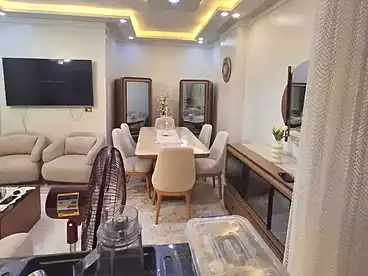 شقق للبيع في شارع قنال المحمودية البحري، محرم بك، 110 متر