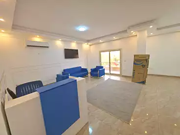 Administrative For rent in Northern 90th St., 90th Street, 200 sqm