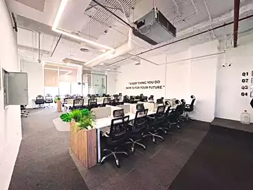 Offices For rent in Lake View Residence - El Hazek, Compounds in New Cairo, 127 sqm