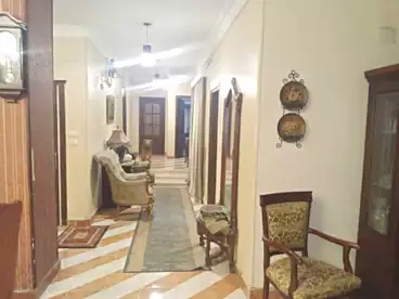 شقق للبيع في شارع 22، الحي الخامس، 220 متر