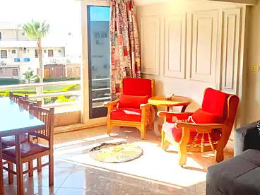 Chalets For rent in El-Shaheed Youssef El-Sebaey St, El Mamoura, 170 sqm