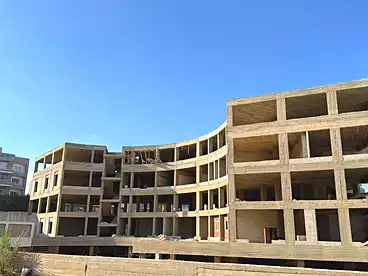 للبيع في الحي السابع عشر، الشيخ زايد، 134 متر