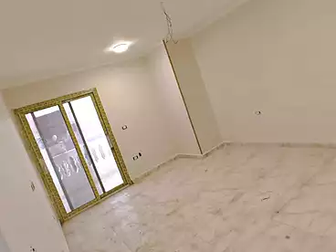 شقق للبيع في شارع رايل، منشية عين حلوان، 220 متر