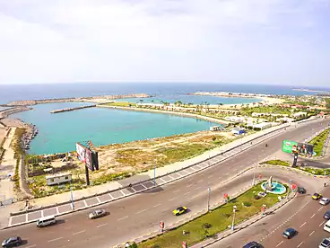 For sale in Abd El-Salam Aref St, Zezenia, 390 sqm