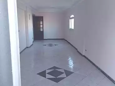 عقارات للإيجار في شارع مصطفي كامل، السيوف، 145 متر