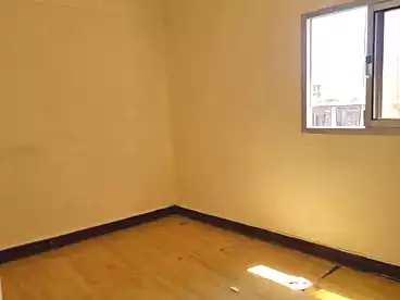 Apartments For rent in Al Gomrok Al Kadem St, Bahray El Anfoshy, 90 sqm