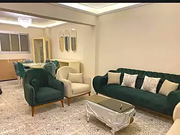 شقق للبيع في شارع البرنسيسة، البيطاش، 100 متر