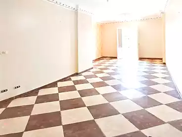 شقق للإيجار في محرم بك، الاسكندرية، 100 متر