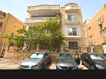 Apartments For sale in Street 2, Third Neighborhood, 320 sqm