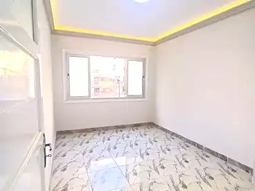 Apartments For sale in Abd El Hameed Radwan St., Al Agamy Al Bahri, 110 sqm