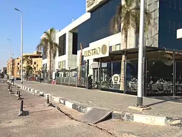 للإيجار في محور محمد نجيب، القاهرة الجديدة - التجمع الخامس، 575 متر