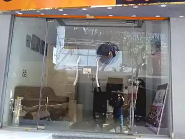 تجاري للإيجار في شارع المحولات، الطالبية، 22 متر