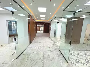 إداري للإيجار في شارع التسعين الجنوبي، شارع التسعين، 850 متر