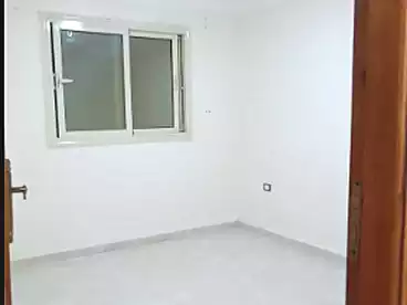 شقق للبيع في شارع كورنيش النيل، حدائق حلوان، 150 متر