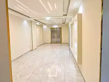 شقق للبيع في اللبيني، فيصل، 180 متر