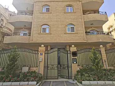 Apartments For sale in Samir Shehata Street, El Yasmeen 1, 180 sqm