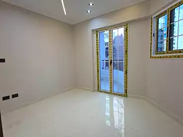 Apartments For sale in Gamal Abdel Nasser St., El Mandara, 130 sqm