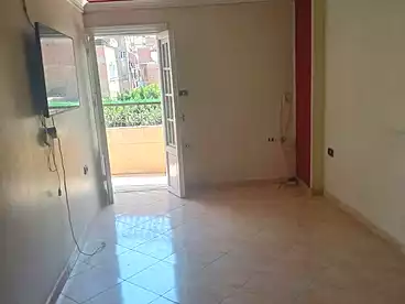 Apartments For sale in Ibrahim Abd El Razik St, Ain Shams El Sharkia, 110 sqm