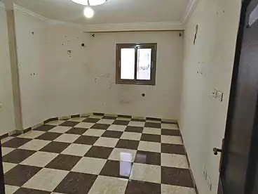 شقق للإيجار في شارع رايل، منشية عين حلوان، 130 متر