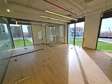 Offices For rent in Hyde Park Business District, Compounds in New Cairo, 135 sqm