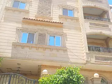 Private للبيع في شارع جمال عبد الناصر، المستثمرين الجنوبية، 200 متر