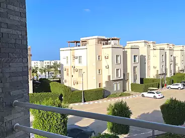 شاليهات للإيجار في منتجع أمواج 1 - الأهلي صبور، منتجع امواج - الاهلي صبور، 130 متر