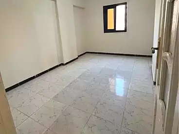 شقق للإيجار في زيزينيا، الاسكندرية، 90 متر