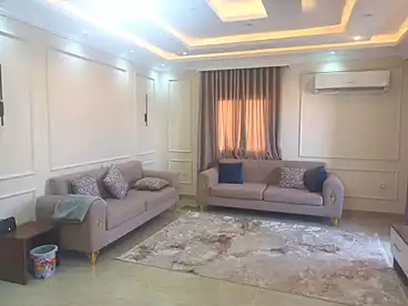 Private للبيع في شارع جمال عبد الناصر، المستثمرين الجنوبية، 200 متر