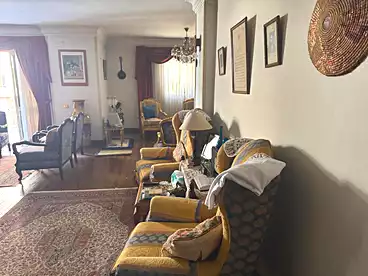شقق للبيع في شارع محمد حسن الجمل، المنطقة السادسة، 200 متر