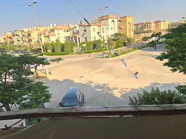 سكني للبيع في شارع عائشة عبد الرحمن، جنوب الاكاديميه (ب)، 185 متر