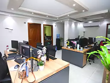 إداري للبيع في شارع جرين، محرم بك، 120 متر