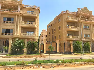 فلل للبيع في المجاوره الأولى، غرب سوميد، 1200 متر