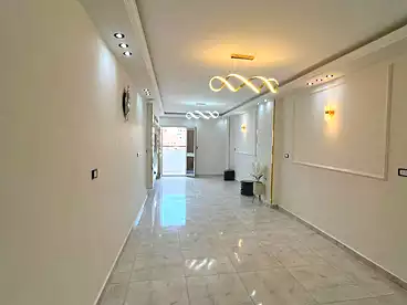 Apartments For sale in Ahmed Esmat St., Ain Shams, 150 sqm