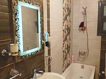 شقق للبيع في شارع 27، النزهة 2، 180 متر