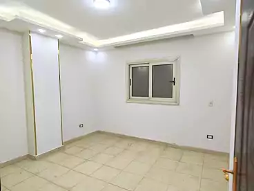 شقق للبيع في اللبيني، فيصل، 150 متر