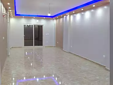 شقق للبيع في شارع المجزر الالي، اللبيني، 200 متر
