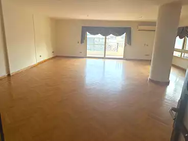 Administrative For rent in Omar Ibn El Khattab St., Almaza, 275 sqm