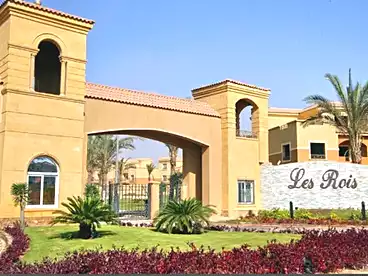 عقارات للبيع في كمبوند لي روا - التعمير والإسكان، كمبوند بالتجمع الخامس، 340 متر