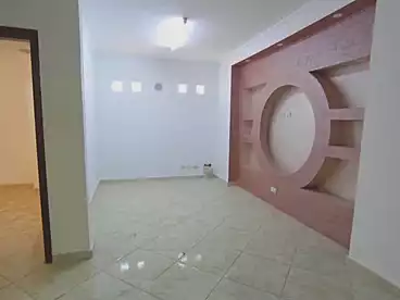Apartments For sale in Mostafa Fahmy St., Helwan, 165 sqm